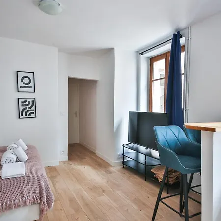 32#studio 2pers#sevres-lecourbe#necker Apartmán *
